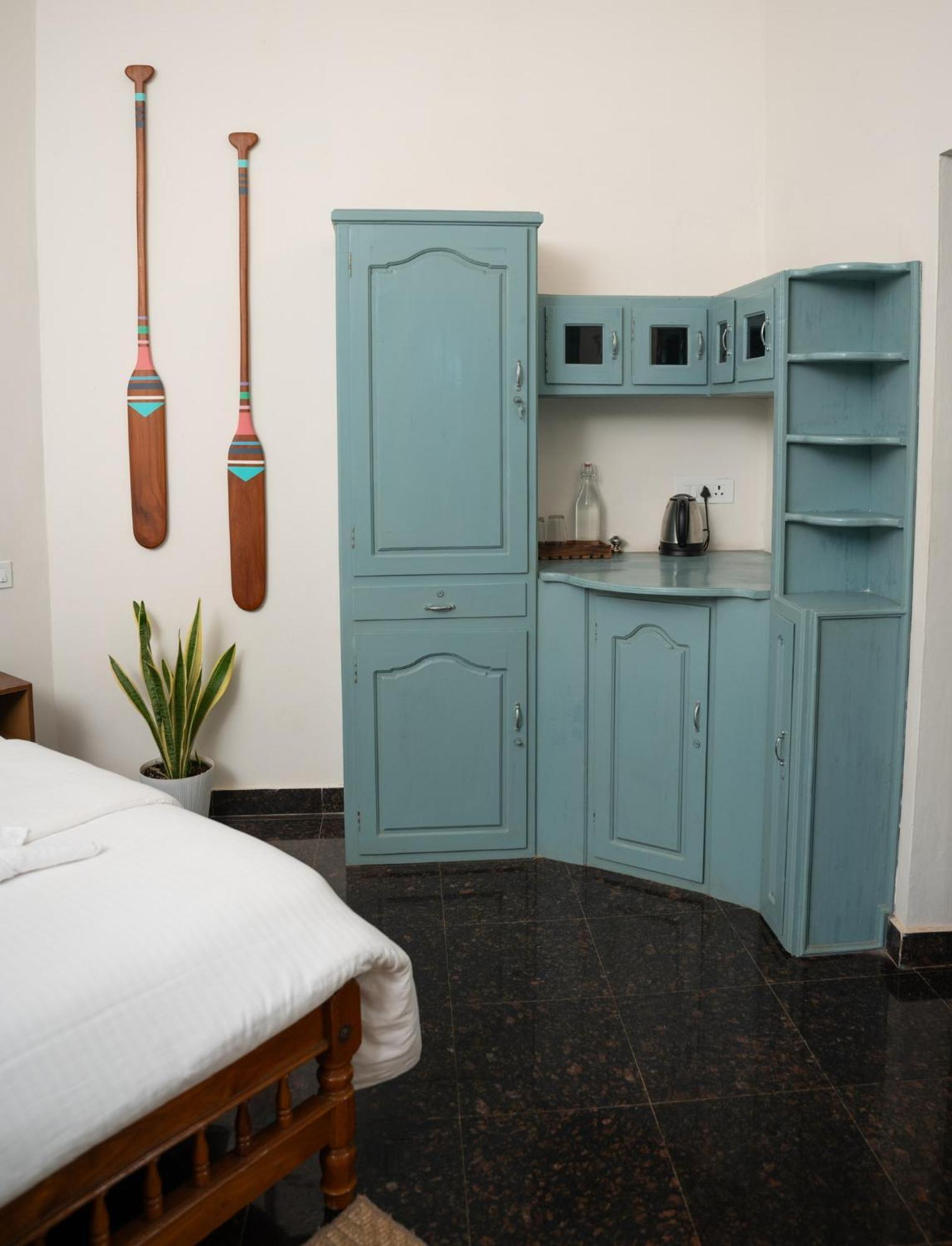 Paddlecult Surf Retreat Bed and Breakfast Varkala Buitenkant foto