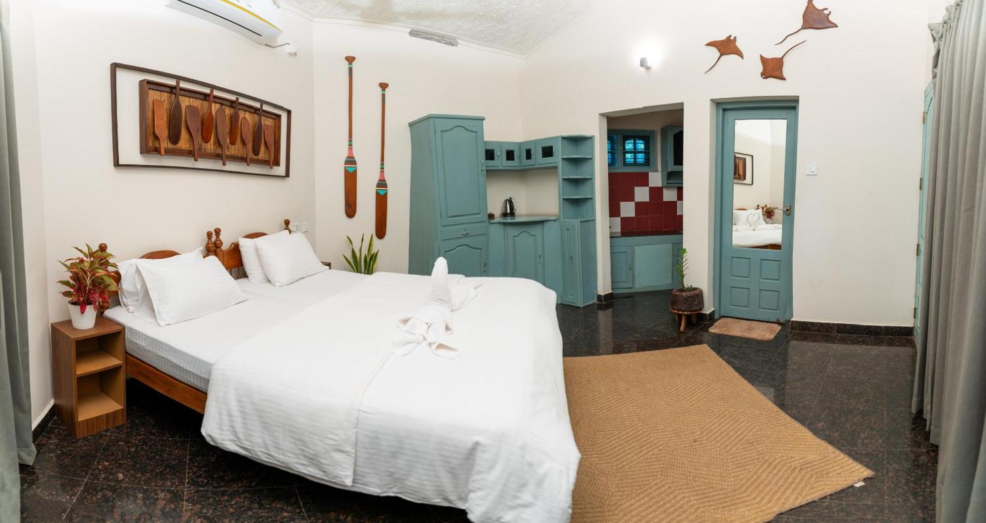 Paddlecult Surf Retreat Bed and Breakfast Varkala Buitenkant foto